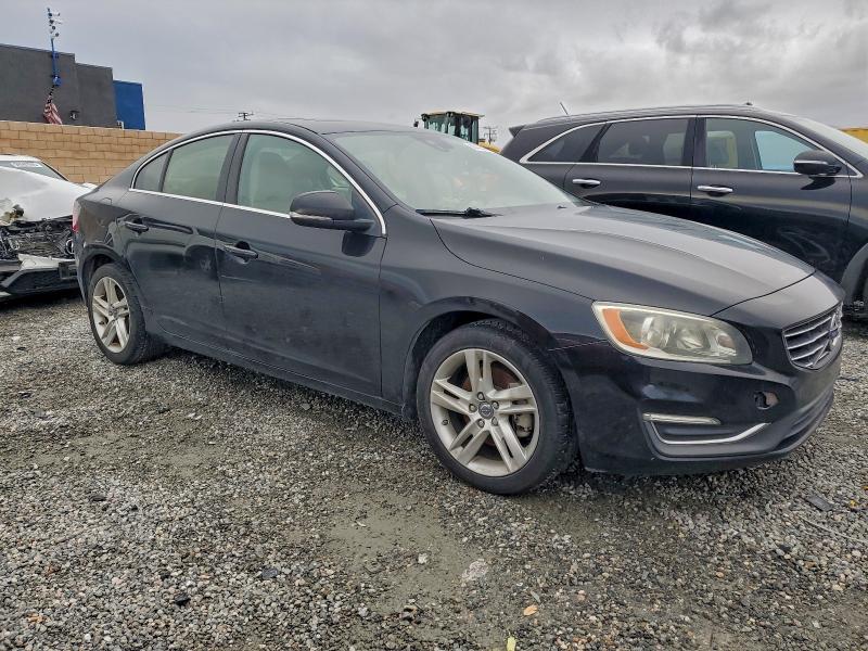 Photo 4 from auction – 2015 VOLVO S60 PREMIE with VIN YV126MFB6F1304924