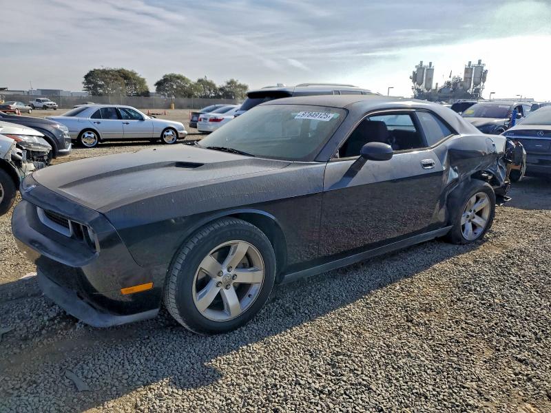 DODGE CHALLENGER 2010 with VIN 2B3CJ4DV3AH110062 - Photo from auction