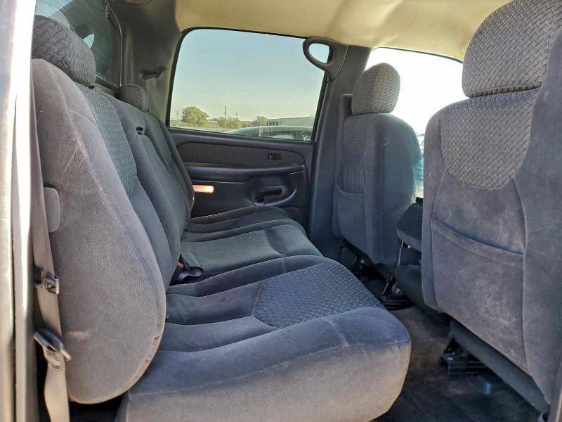 Photo 10 from auction – 2002 CHEVROLET AVALANCHE with VIN 3GNEC13T02G335127