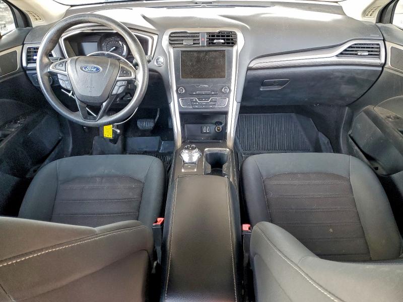 Photo 8 from auction – 2019 FORD FUSION SE with VIN 3FA6P0T90KR252811