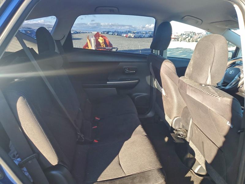 Photo 10 from auction – 2015 TOYOTA PRIUS V with VIN JTDZN3EU3FJ032157