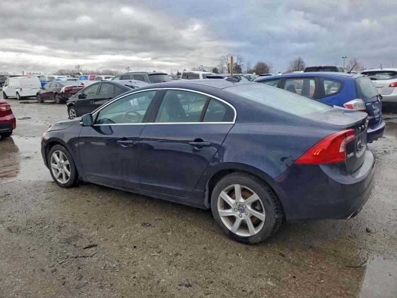 Photo 2 from auction – 2016 VOLVO S60 PREMIE with VIN YV126MFK4G2412342
