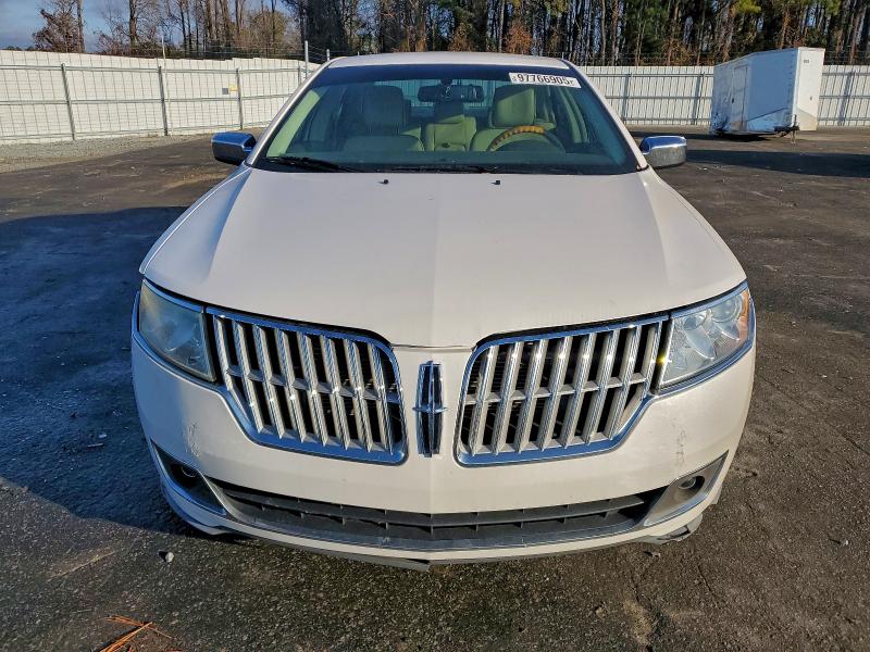 Photo 5 from auction – 2010 LINCOLN MKZ with VIN 3LNHL2GC5AR658206