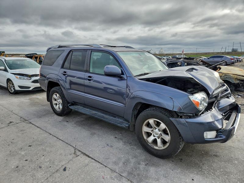 Photo 4 from auction – 2005 TOYOTA 4RUNNER SR with VIN JTEZU14R950063322