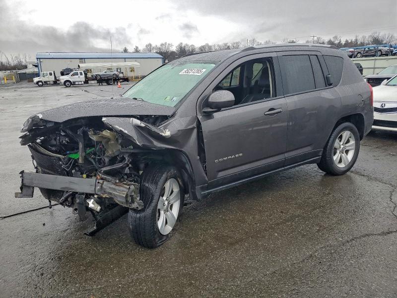 JEEP COMPASS LA 2015 with VIN 1C4NJDEB0FD207879 - Photo from auction