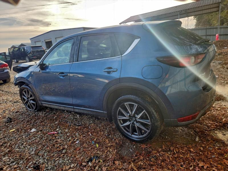 Photo 2 from auction – 2018 MAZDA CX-5 TOURI with VIN JM3KFBCM7J0352499