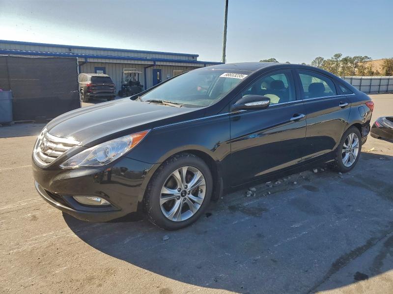 HYUNDAI SONATA SE 2013 with VIN 5NPEC4AC8DH695835 - Photo from auction