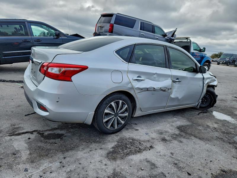 Photo 3 from auction – 2017 NISSAN SENTRA S with VIN 3N1AB7AP5HY238580