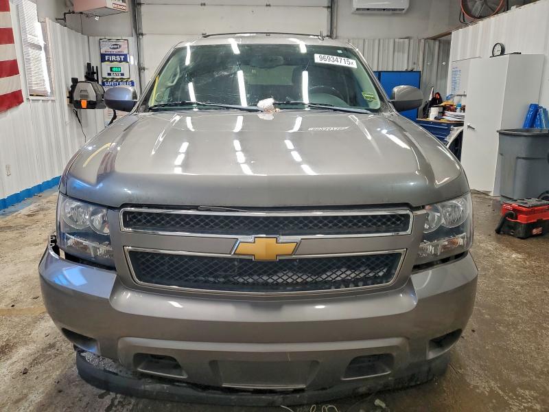 Photo 5 from auction – 2012 CHEVROLET TAHOE with VIN 1GNSKAE09CR233304