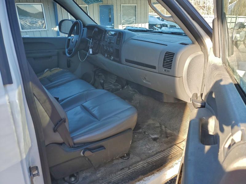 Photo 8 from auction – 2011 GMC SIERRA K15 with VIN 1GTN2TEA5BZ271525