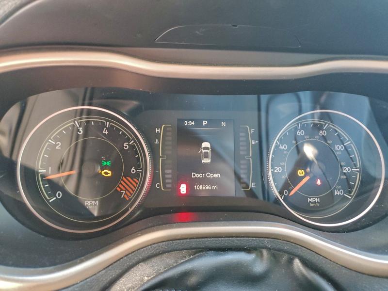 Photo 9 from auction – 2015 JEEP CHEROKEE L with VIN 1C4PJMCB1FW725970
