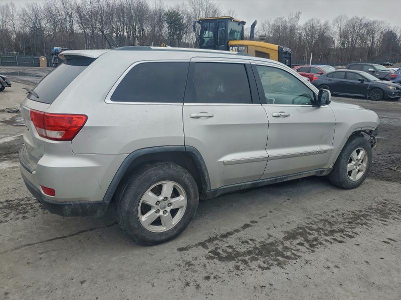 Photo 3 from auction – 2011 JEEP GRAND CHER with VIN 1J4RR4GG3BC614902