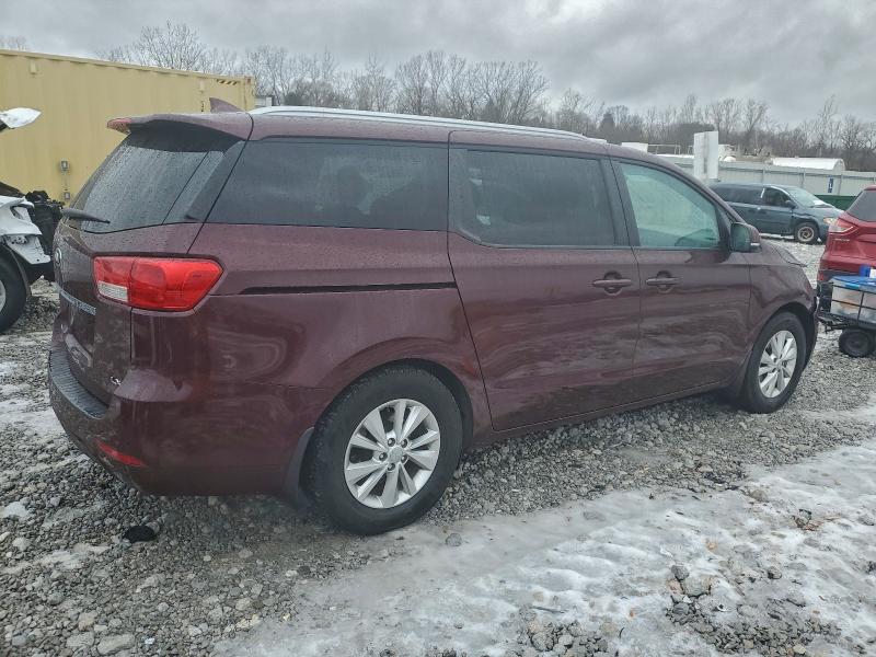 Photo 3 from auction – 2017 KIA SEDONA LX with VIN KNDMB5C17H6319899