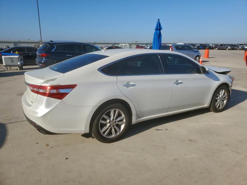 Photo 3 from auction – 2015 TOYOTA AVALON XLE with VIN 4T1BK1EB8FU174897
