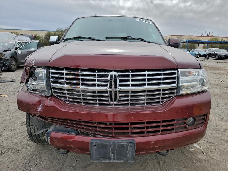 Photo 5 from auction – 2013 LINCOLN NAVIGATOR with VIN 5LMJJ2J54DEL03050