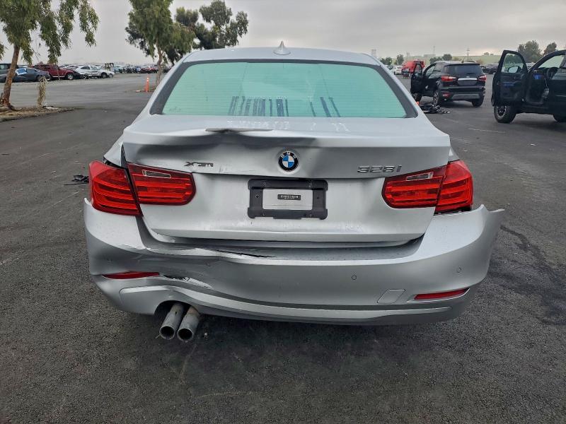Photo 6 from auction – 2014 BMW 328 with VIN WBA3B3C56EJ982843