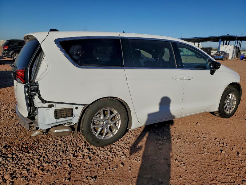 Photo 3 from auction – 2025 CHRYSLER VOYAGER with VIN 2C4RC1CG4SR500362