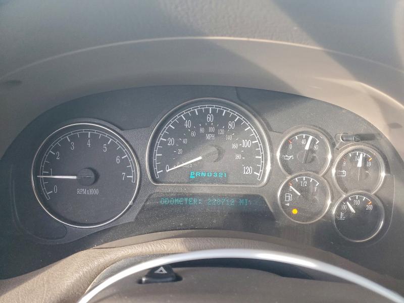 Photo 9 from auction – 2005 BUICK RAINIER CX with VIN 5GADS13S952102358