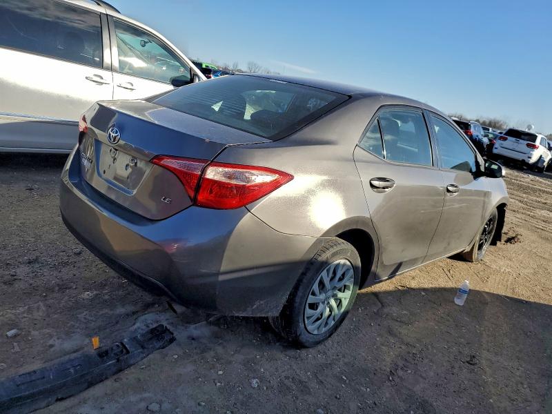 Photo 3 from auction – 2018 TOYOTA COROLLA L with VIN 2T1BURHE8JC071083