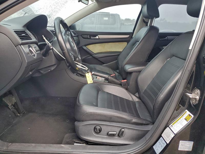 Photo 7 from auction – 2015 VOLKSWAGEN PASSAT SE with VIN 1VWBS7A35FC016333