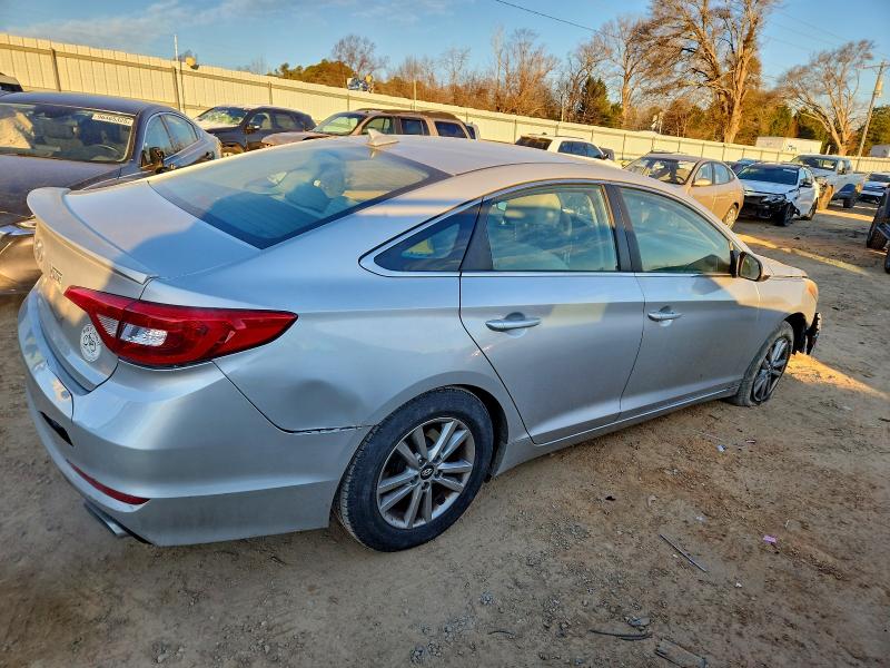 Photo 3 from auction – 2015 HYUNDAI SONATA SE with VIN 5NPE24AF3FH089343