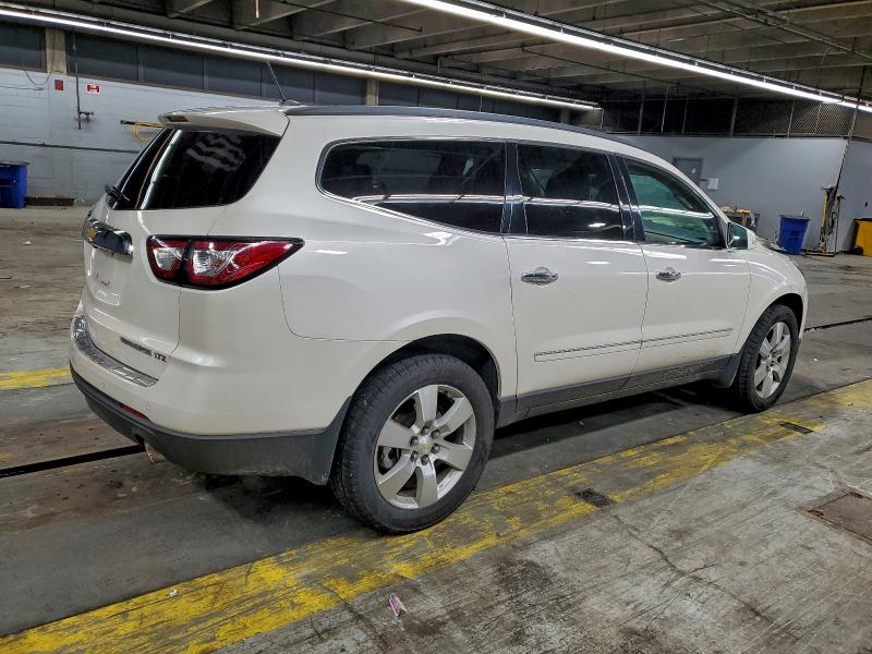 Photo 3 from auction – 2015 CHEVROLET TRAVERSE L with VIN 1GNKRJKD7FJ335111