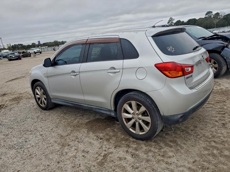 Photo 2 from auction – 2014 MITSUBISHI OUTLANDER with VIN 4A4AP3AU1EE017671