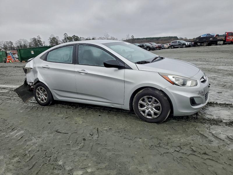 Photo 4 from auction – 2013 HYUNDAI ACCENT GLS with VIN KMHCT4AE7DU449501