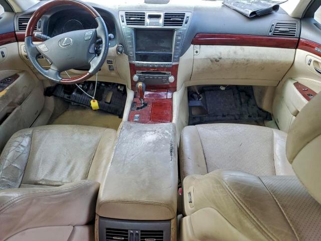 Photo 8 from auction – 2011 LEXUS LS 460 with VIN JTHBL5EF1B5106147