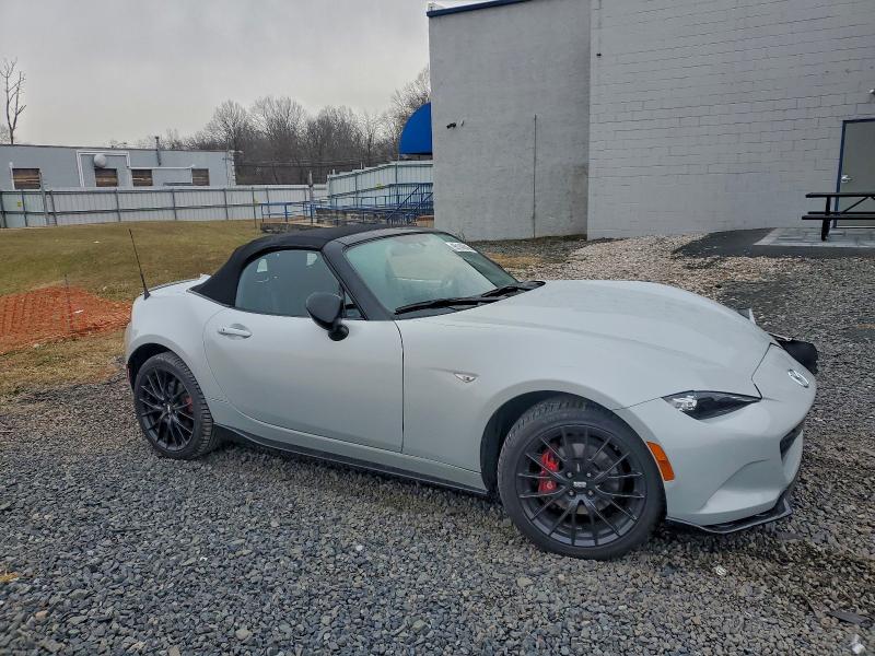 Photo 4 from auction – 2017 MAZDA MX-5 MIATA with VIN JM1NDAC7XH0120036