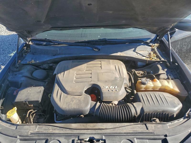 Photo 11 from auction – 2013 CHRYSLER 300 S with VIN 2C3CCABG2DH527659