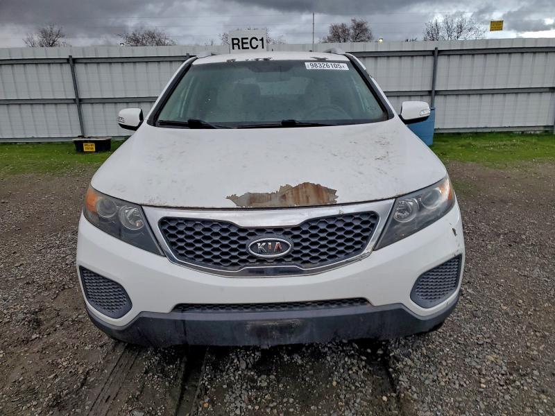 Photo 5 from auction – 2013 KIA SORENTO with VIN 5XYKTDA26DG369159
