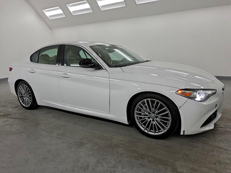 Photo 4 from auction – 2017 ALFA ROMEO GIULIA TI with VIN ZARFAECN2H7550790