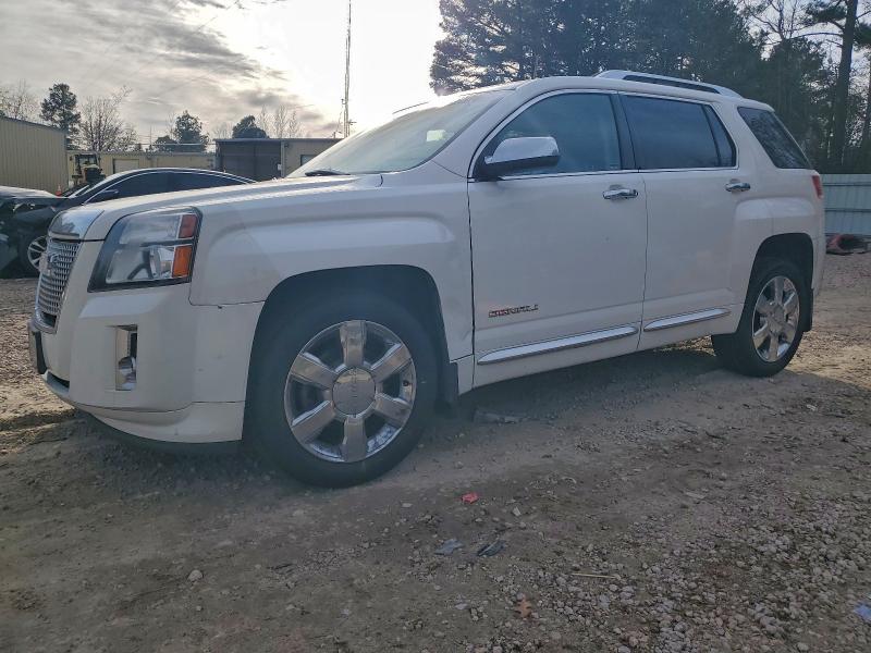 GMC TERRAIN DE 2013 مع رقم تعريف المركبة 2GKFLZE37D6234338 - صورة من المزاد
