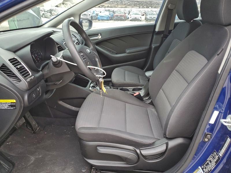 Photo 7 from auction – 2017 KIA FORTE LX with VIN 3KPFL4A76HE096854