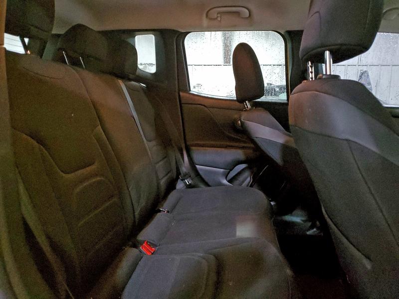 Photo 11 from auction – 2017 JEEP RENEGADE L with VIN ZACCJBBBXHPG25953