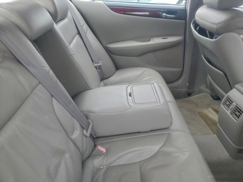 Photo 10 from auction – 2002 LEXUS ES 300 with VIN JTHBF30G920081880