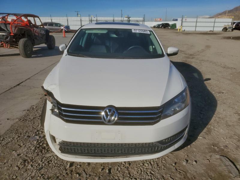 Photo 5 from auction – 2014 VOLKSWAGEN PASSAT with VIN 1VWBT7A39EC055177