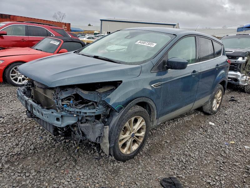 FORD ESCAPE SE 2019 with VIN 1FMCU0GDXKUB14752 - Photo from auction