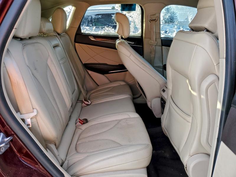 Photo 11 from auction – 2019 LINCOLN MKC RESERV with VIN 5LMCJ3D94KUL17725