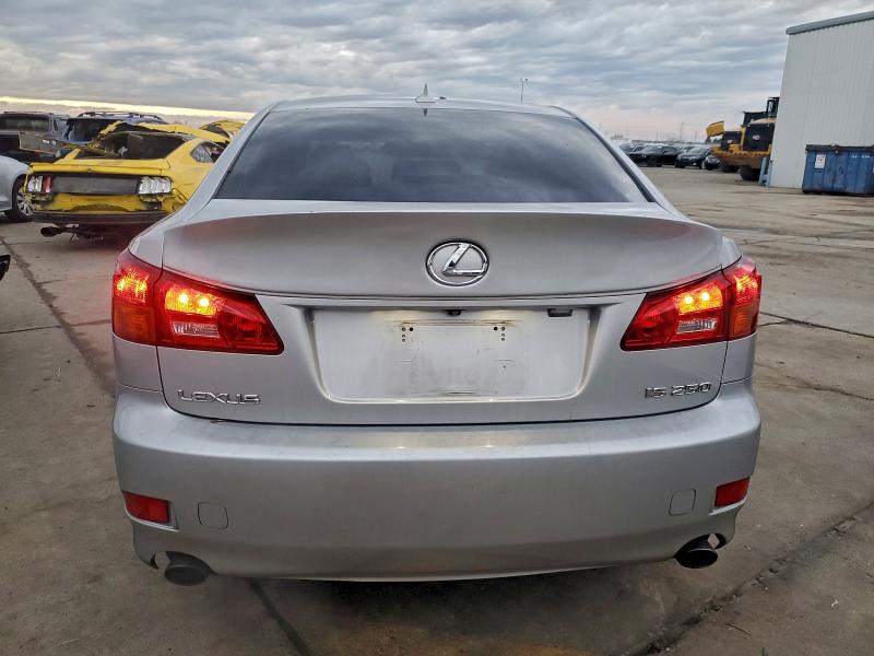 Photo 6 from auction – 2007 LEXUS IS 250 with VIN JTHBK262372035152