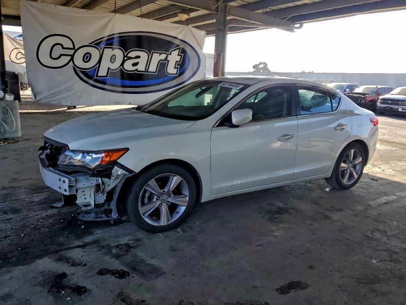 ACURA ILX 20 2015 with VIN 19VDE1F3XFE001949 - Photo from auction