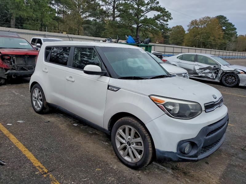 Photo 4 from auction – 2018 KIA SOUL + with VIN KNDJP3A59J7889837