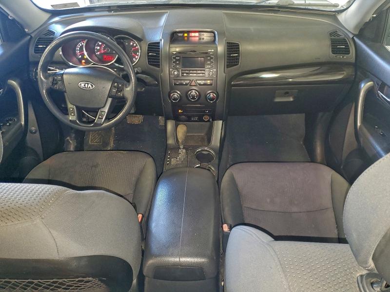 Photo 8 from auction – 2011 KIA SORENTO BA with VIN 5XYKTDA19BG078854