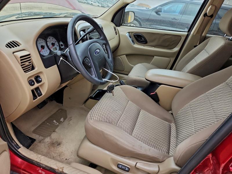 Photo 7 from auction – 2004 FORD ESCAPE XLT with VIN 1FMYU93144KA95703
