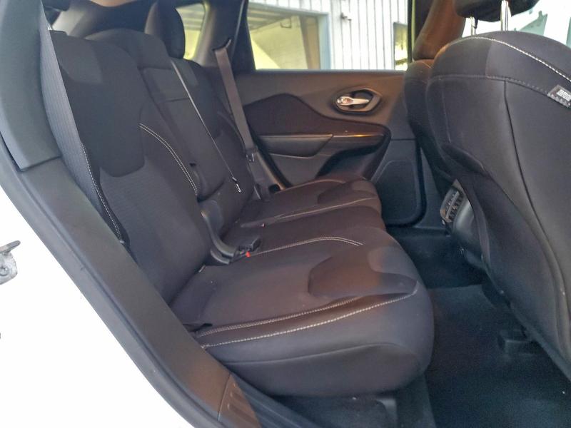 Photo 11 from auction – 2015 JEEP CHEROKEE L with VIN 1C4PJMCB5FW704698