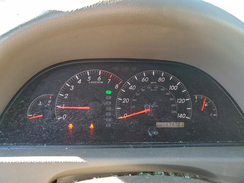 Photo 9 from auction – 2005 TOYOTA CAMRY with VIN 4T1BF30K65U590341
