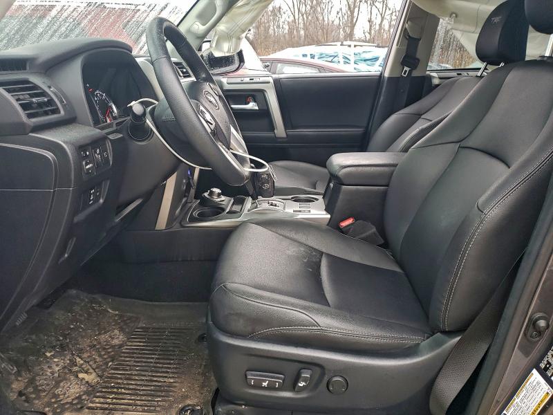 Photo 7 from auction – 2022 TOYOTA 4RUNNER SR with VIN JTESU5JRXN5988112