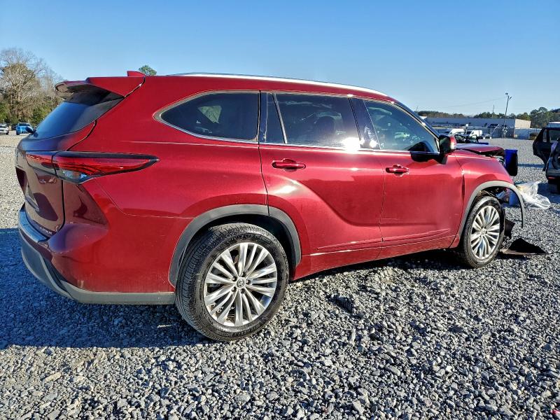 Foto 3 de la subasta – 2023 TOYOTA HIGHLANDER con VIN 5TDKDRAH7PS508690