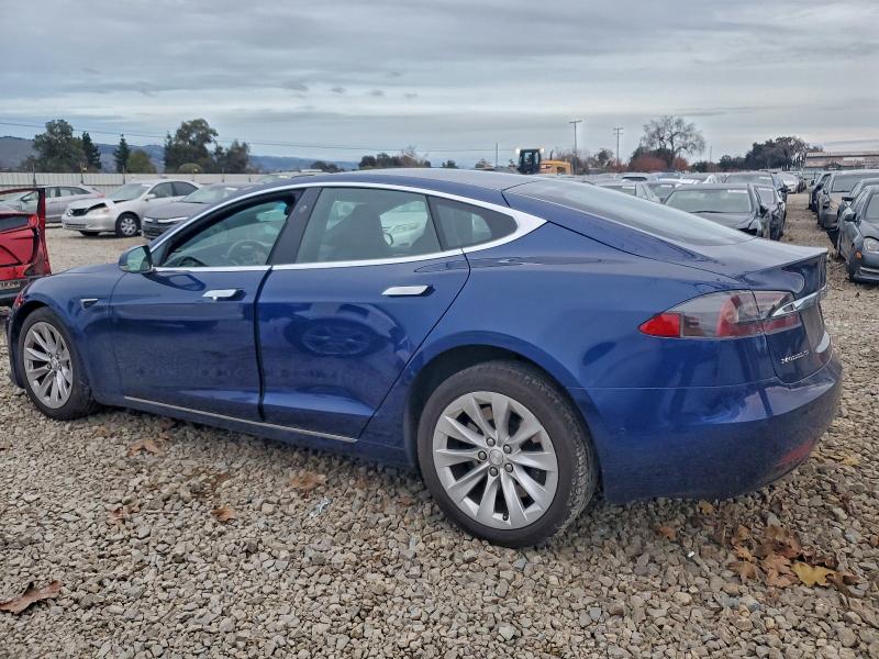 Photo 2 from auction – 2017 TESLA MODEL S with VIN 5YJSA1E12HF213610